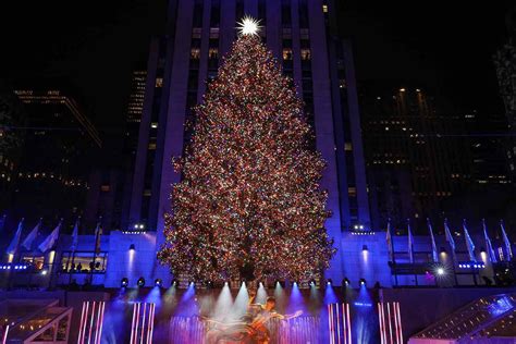 The origin of both the tradition and 2018's <b>tree</b>. . When does the rockefeller tree come down 2023